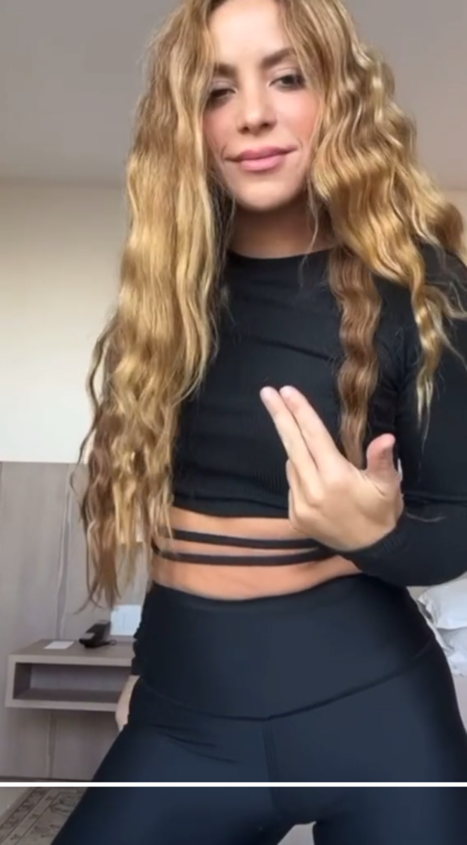 Shakira's Sensational Moves Break the Internet, Watch Her Unbelievable